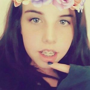 Meet your Posher, Rena